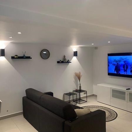 Auberge Appartement Ormesson Sur Marne / Sucy En Brie ภายนอก รูปภาพ