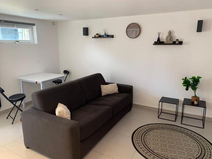 Auberge Appartement Ormesson Sur Marne / Sucy En Brie ภายนอก รูปภาพ